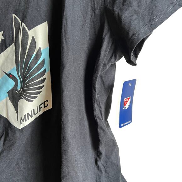 MLS Minnesota United FC Women's Black V-Neck Soccer T-Shirt - Size XXL - NWT - Picture 5 of 9